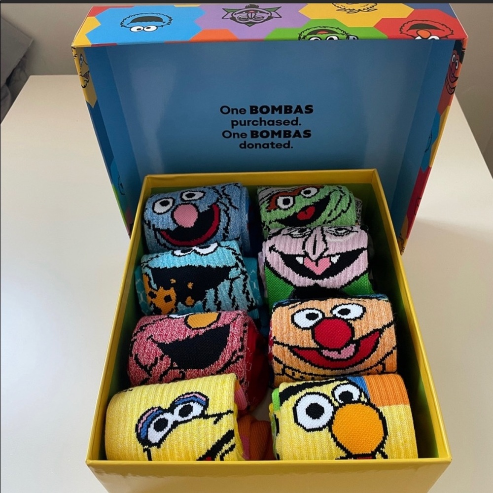 ♥️💙 Bombas Sesame Street Socks 8 Pairs Size          Big Kid 1-3. Toddler 9-13